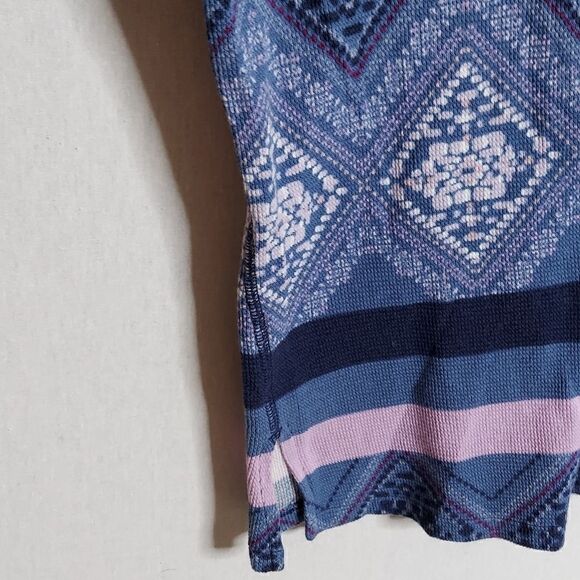 Victoria's Secret sweater‎ - Picture 3 of 8